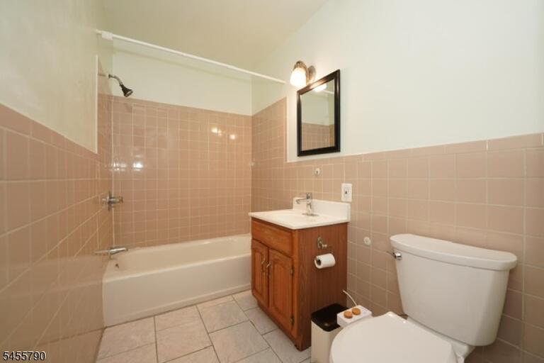 Property listing MLS 4049038 photo 7