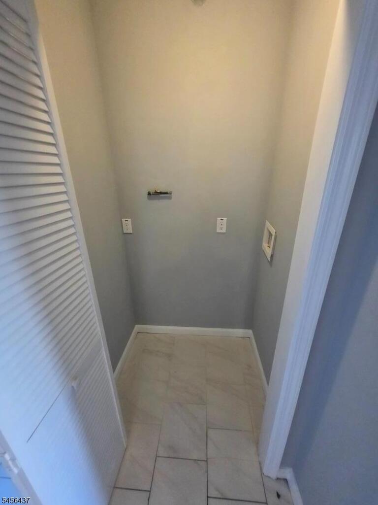 Property listing MLS 4049040 photo 7