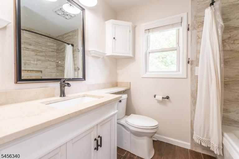 Property listing MLS 4049046 photo 13
