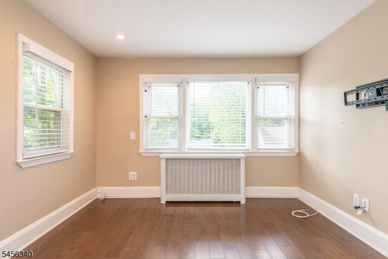 Property listing MLS 4049046 photo 6