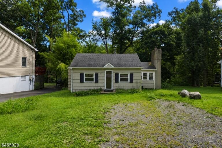 Property listing MLS 4049047 photo 2