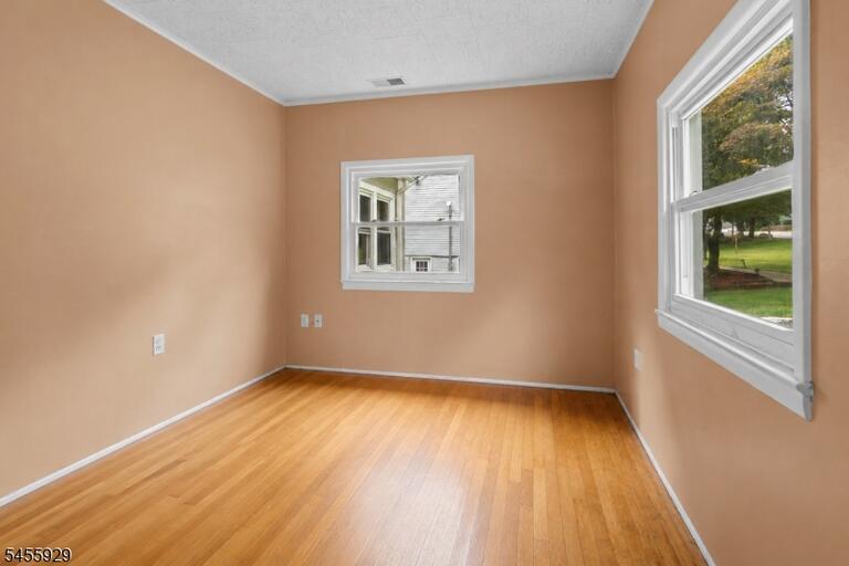 Property listing MLS 4049047 photo 6