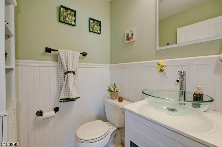 Property listing MLS 4049050 photo 15