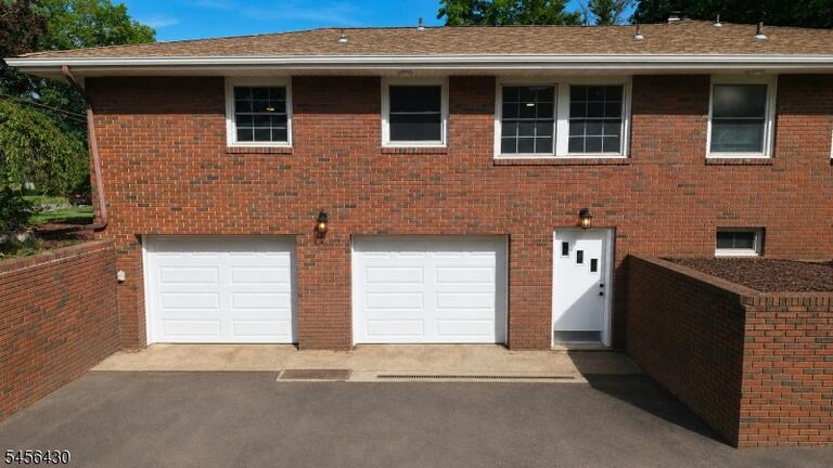 Property listing MLS 4049055 photo 28