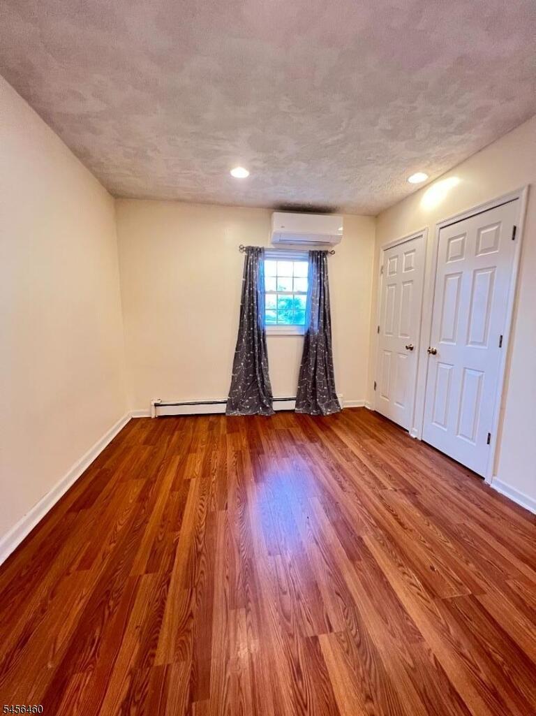 Property listing MLS 4049056 photo 10