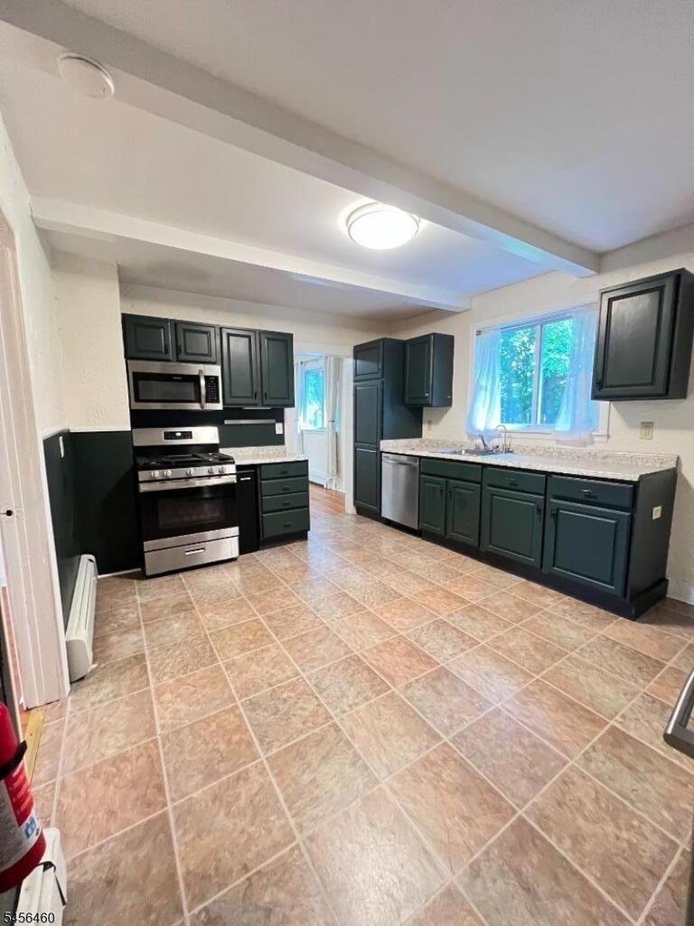 Property listing MLS 4049056 photo 8