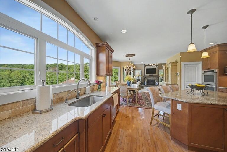 Property listing MLS 4049063 photo 12