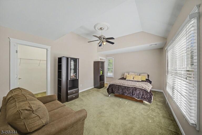 Property listing MLS 4049063 photo 37