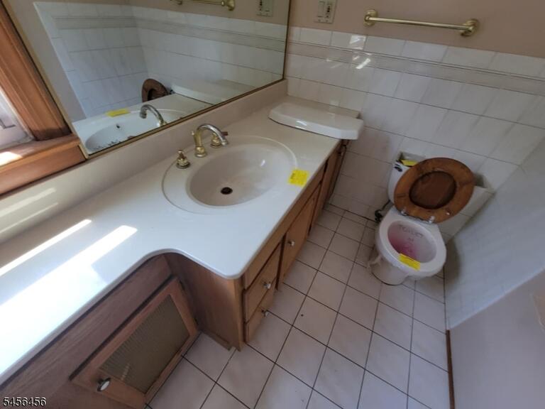 Property listing MLS 4049066 photo 8