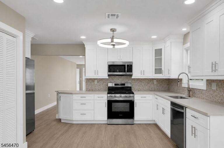 Property listing MLS 4049072 photo 5