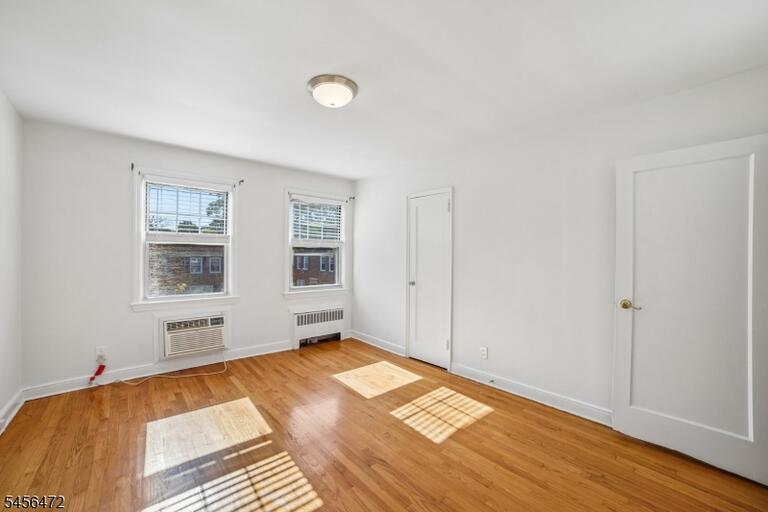Property listing MLS 4049073 photo 11