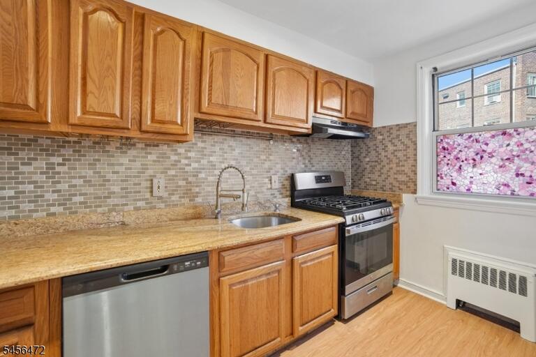 Property listing MLS 4049073 photo 6