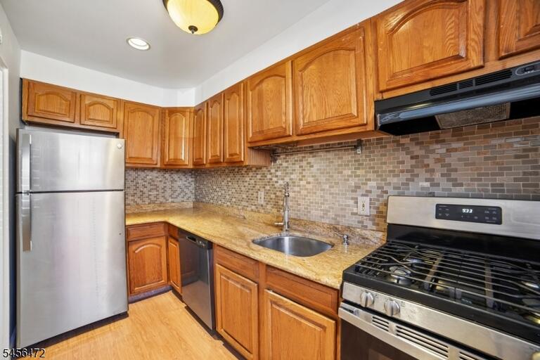 Property listing MLS 4049073 photo 7