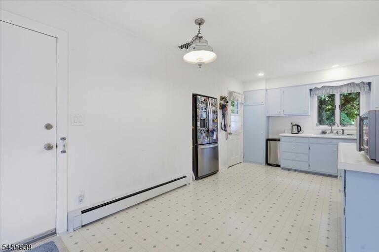 Property listing MLS 4049078 photo 7