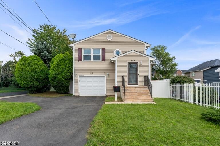 Property listing MLS 4049079 photo 2