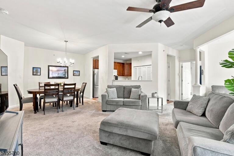 Property listing MLS 4049082 photo 1
