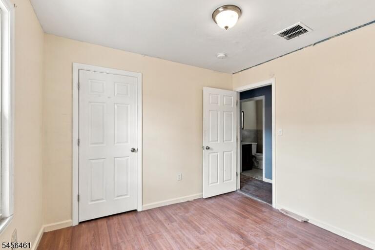 Property listing MLS 4049084 photo 10