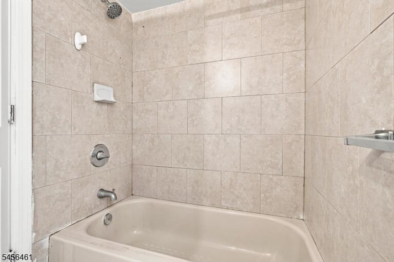 Property listing MLS 4049084 photo 16