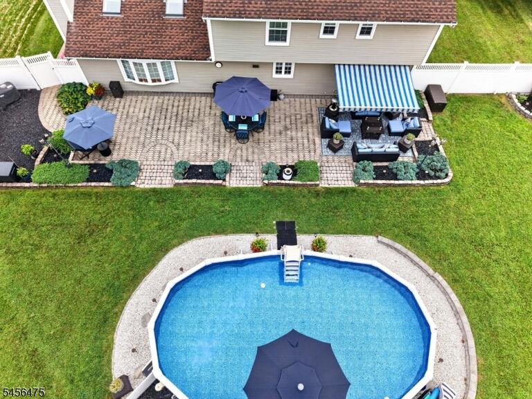 Property listing MLS 4049088 photo 5