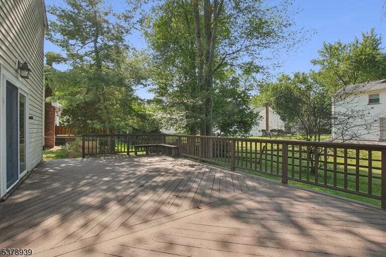 Property listing MLS 4049089 photo 23