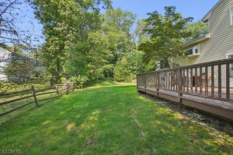 Property listing MLS 4049089 photo 24