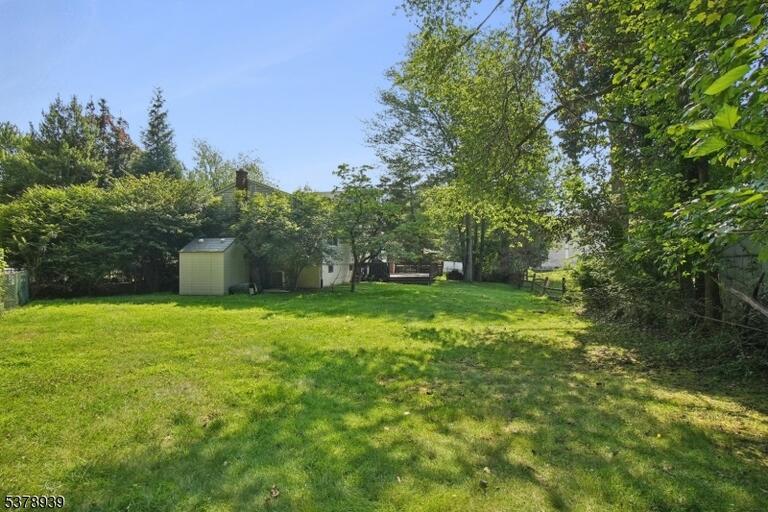 Property listing MLS 4049089 photo 25