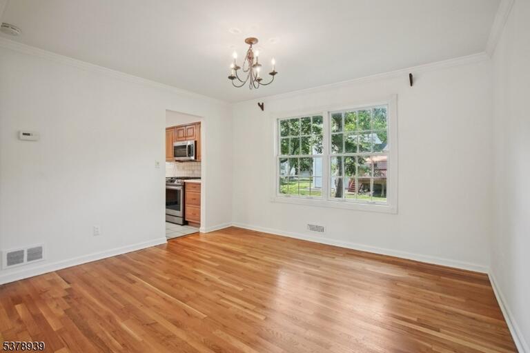 Property listing MLS 4049089 photo 7