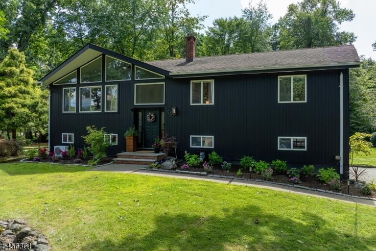 Property listing MLS 4049090 photo 7