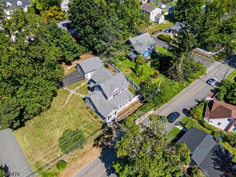 Property listing MLS 4049093 photo 3
