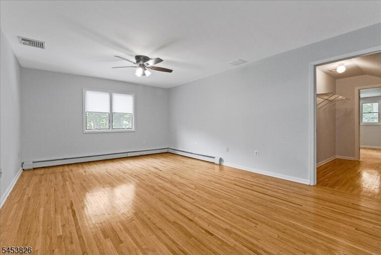 Property listing MLS 4049096 photo 26