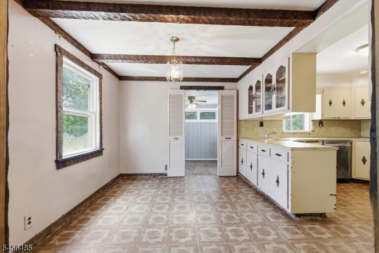 Property listing MLS 4049098 photo 8