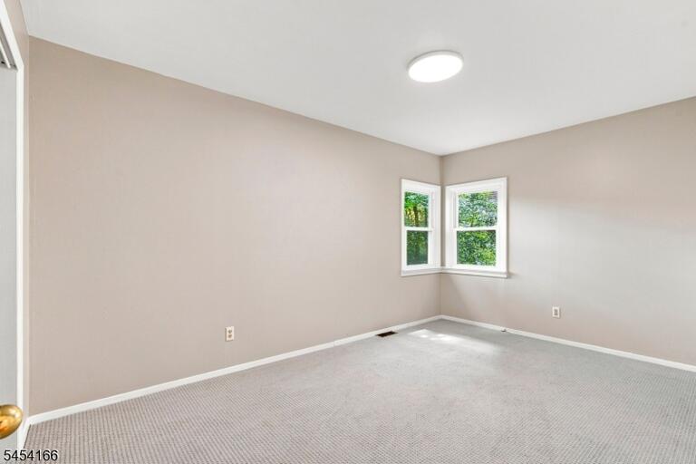 Property listing MLS 4049100 photo 16