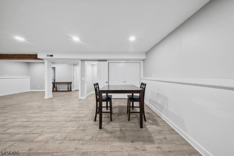 Property listing MLS 4049103 photo 23