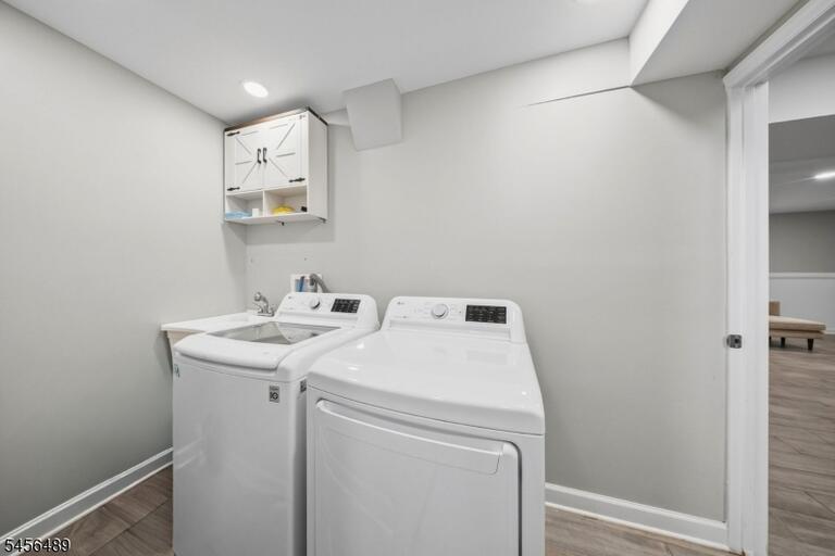 Property listing MLS 4049103 photo 28