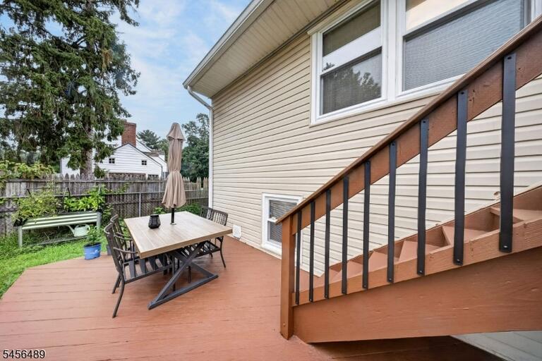 Property listing MLS 4049103 photo 29