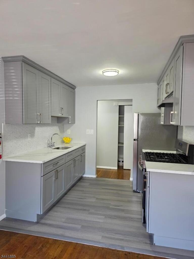 Property listing MLS 4049107 photo 3