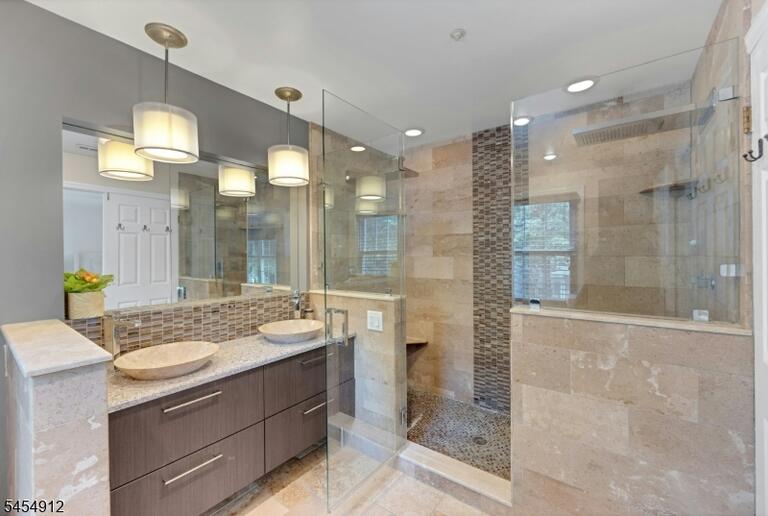 Property listing MLS 4049109 photo 22