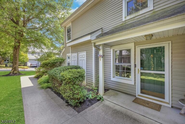 Property listing MLS 4049109 photo 3