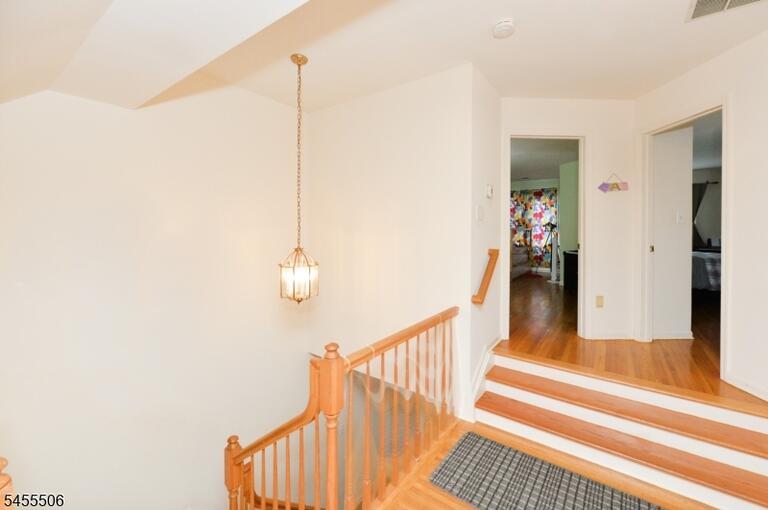 Property listing MLS 4049113 photo 17