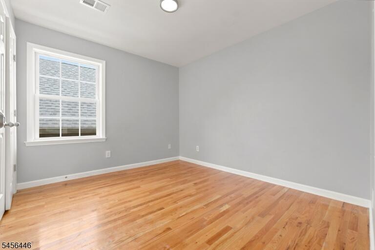 Property listing MLS 4049115 photo 15