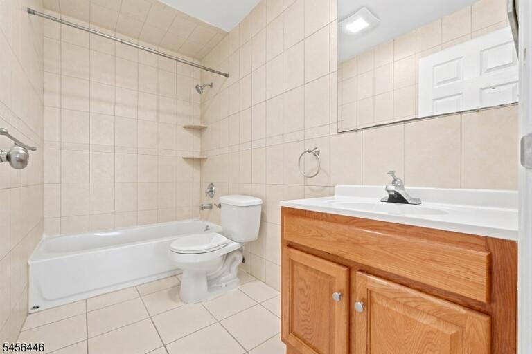 Property listing MLS 4049115 photo 17