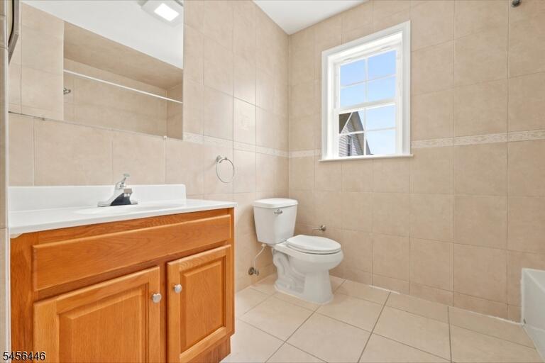 Property listing MLS 4049115 photo 22