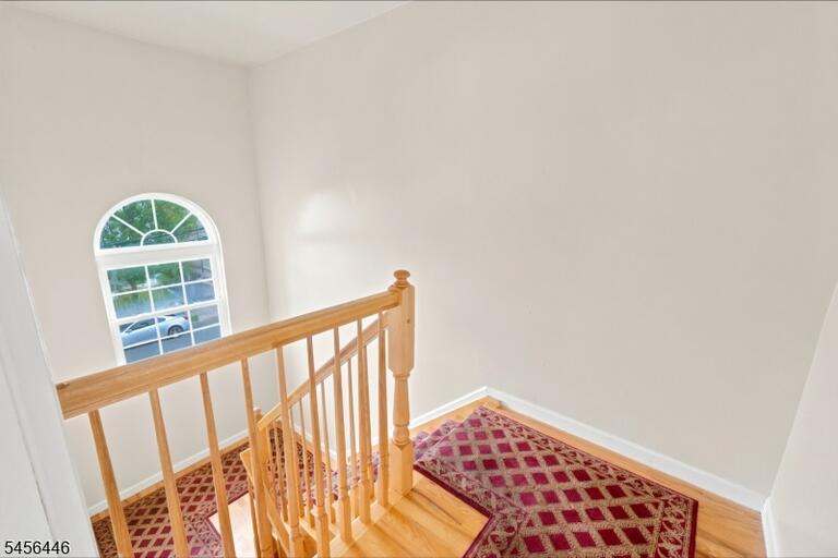 Property listing MLS 4049115 photo 25