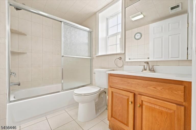 Property listing MLS 4049115 photo 31