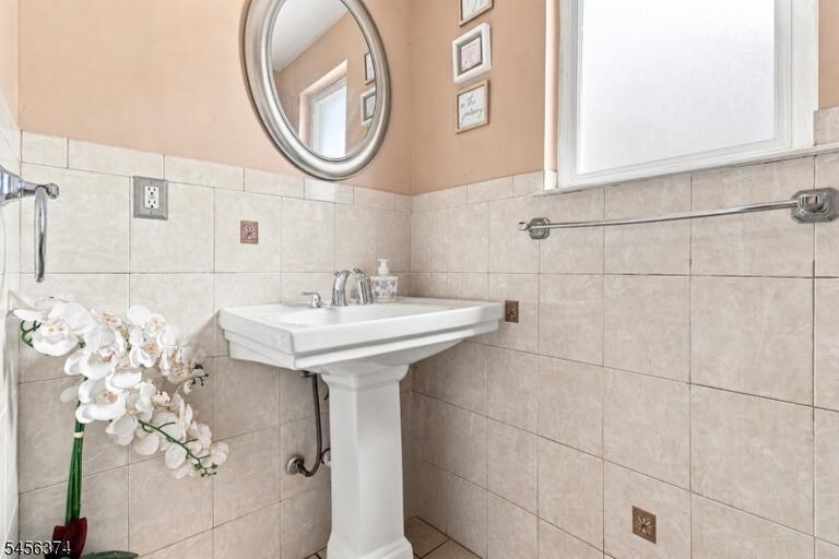 Property listing MLS 4049117 photo 40