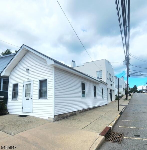 Property listing MLS 4049118 photo 2