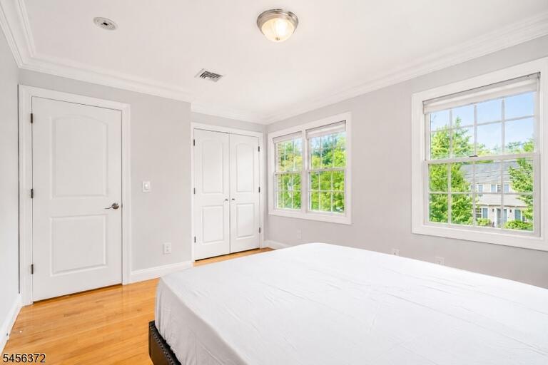 Property listing MLS 4049120 photo 10