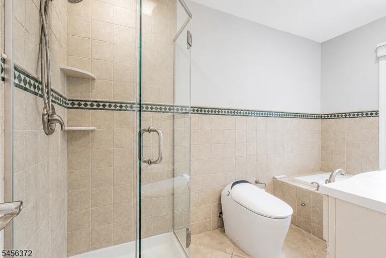Property listing MLS 4049120 photo 13