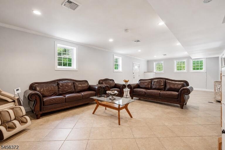 Property listing MLS 4049120 photo 23