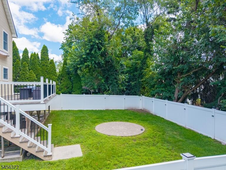 Property listing MLS 4049120 photo 37